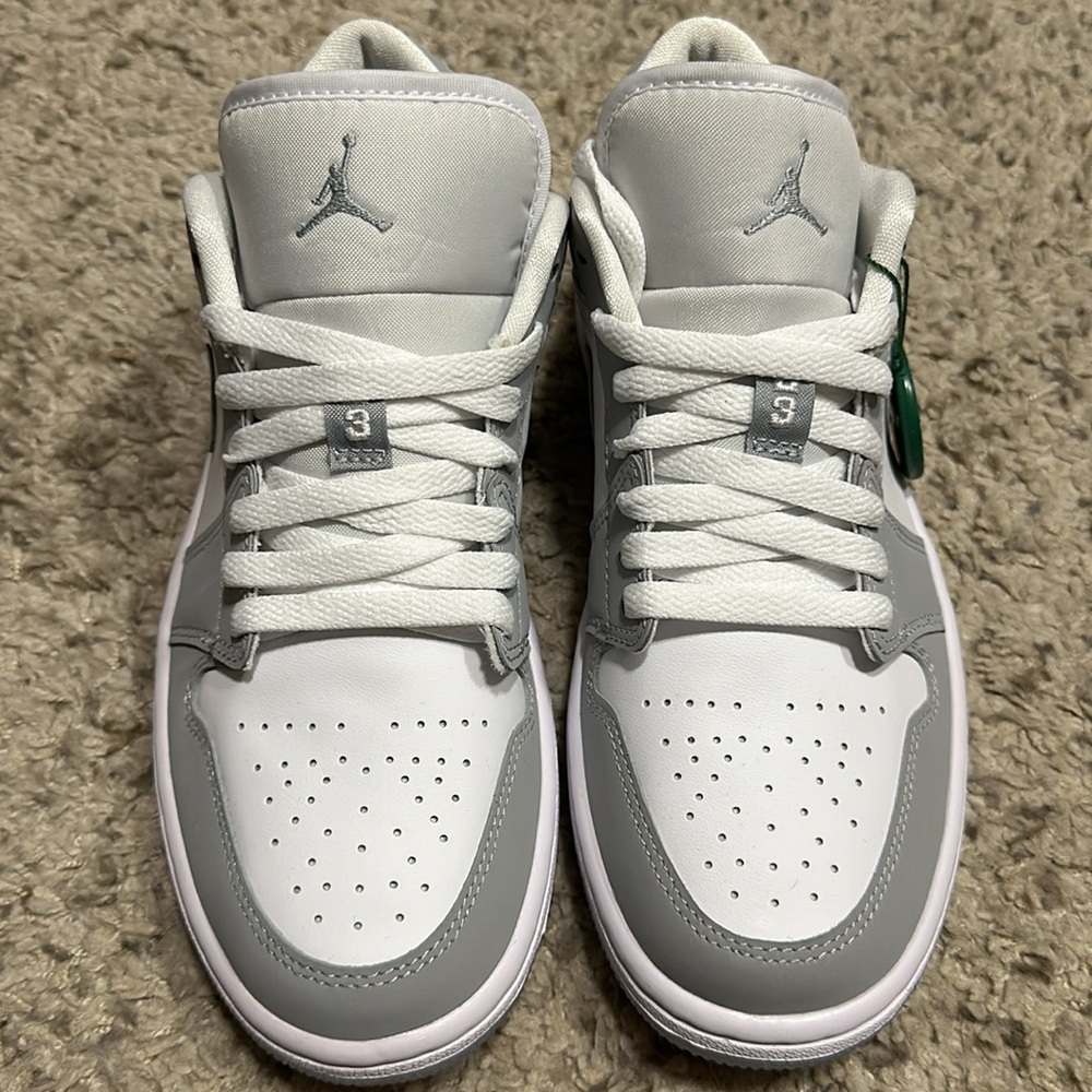 Air Jordan 1 Low Wolf Grey